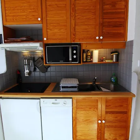 Apartamento Cosy Pour 4 Pers. Avec Balcon, Parking Et Acces Facile Aux Pistes - - Fr-1-405-173 Alpe d'Huez